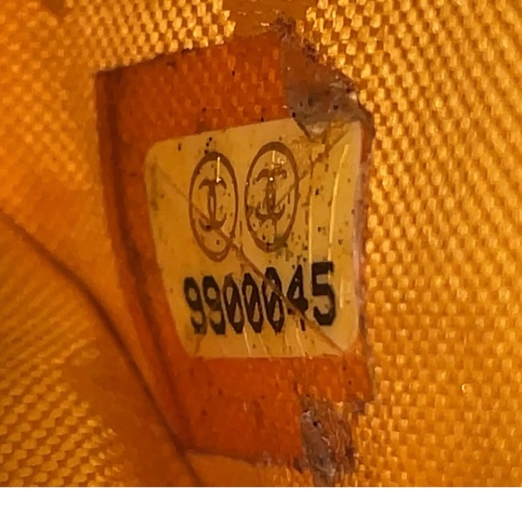 Authentic CHANEL Chanel Black Leather Coco Mark W/Box - Picture 12 of 13